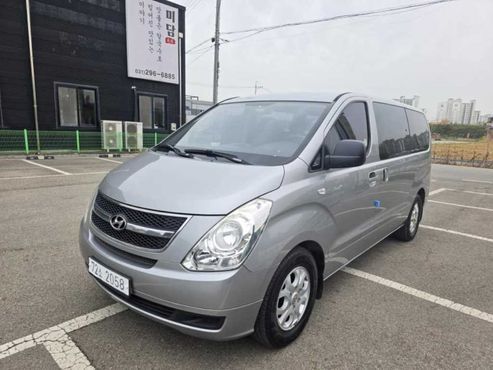 Hyundai Starex 12-Seater Wagon CVX Deluxe — пробег 155 306 км — фото 1 из 5