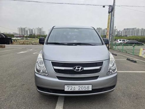 Hyundai Starex 12-Seater Wagon CVX Deluxe — пробег 155 306 км — фото 2 из 5