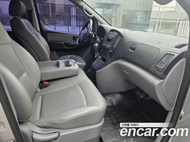 Hyundai Starex 12-Seater Wagon CVX Deluxe — пробег 155 306 км — фото 5 из 5