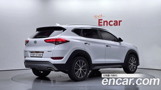 Hyundai Tucson Diesel 1.7 2WD Modern Fever — пробег 106 559 км — фото 2 из 5