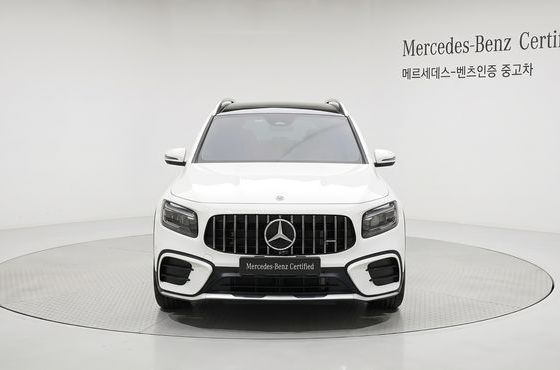 Mercedes-Benz GLB-Class AMG GLB35 4MATIC — пробег 1 759 км — фото 3 из 5