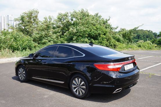 Hyundai Grandeur Premium — пробег 220 000 км — фото 4 из 5