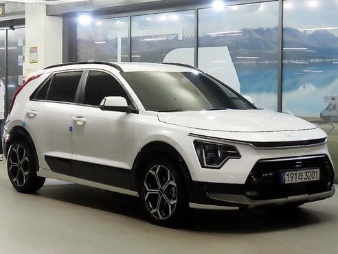Kia Niro Signature — пробег 43 995 км — фото 1 из 5