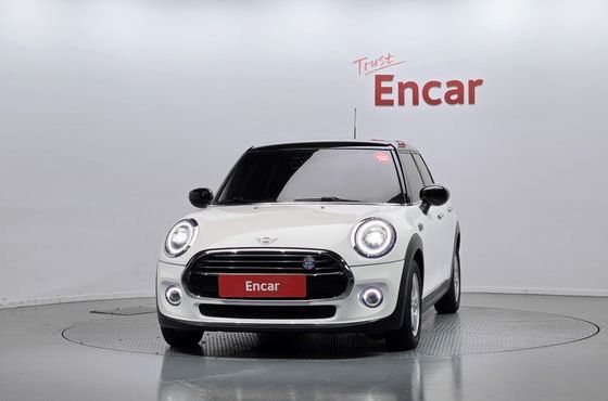 Mini Cooper 5Door Standard 3rd — пробег 58 327 км — фото 3 из 5