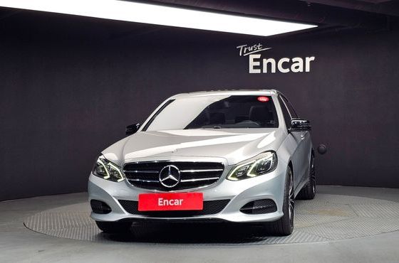 Mercedes-Benz E-Class E220 Bluetec Avantgarde Sport — пробег 96 163 км — фото 3 из 5