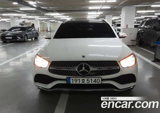 Mercedes-Benz GLC-Class GLC300 4MATIC — пробег 114 671 км — фото 1 из 5