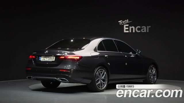 Mercedes-Benz E-Class E220d 4MATIC AMG Line — пробег 51 733 км — фото 2 из 5