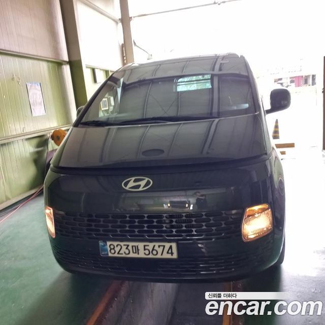 Hyundai Staria HEV 1.6 Cargo 3-Seater Modern — пробег 106 583 км