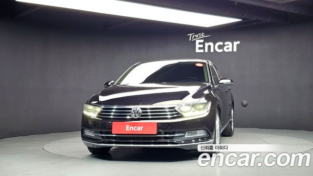 Volkswagen Passat 2.0 TDI — пробег 80 798 км — фото 3 из 5