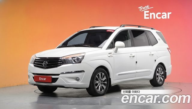 Ssangyong KORANDO 4WD RX 11-seater — пробег 105 455 км — фото 1 из 5