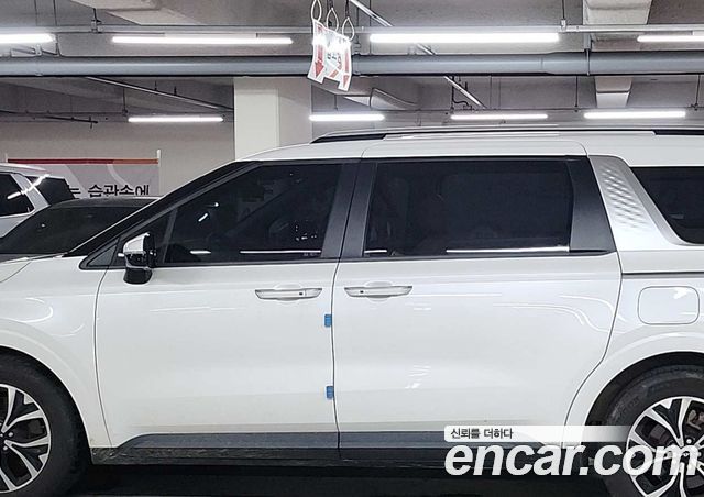 Kia Carnival Diesel 9-Seater Prestige — пробег 97 160 км — фото 2 из 5