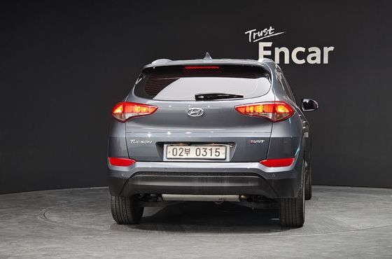 Hyundai Tucson Diesel 1.7 2WD Modern — пробег 80 042 км — фото 4 из 5