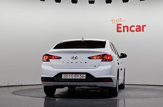 Hyundai AVANTE 1.6 Smart — пробег 11 917 км — фото 4 из 5