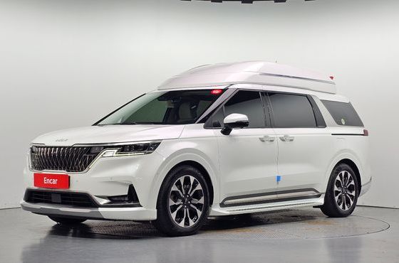 Kia Carnival Gasoline 9-Seater Hi-Limousine Signature — пробег 77 645 км — фото 1 из 5