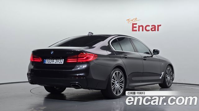 BMW 5-Series 530i M Sport Package Plus — пробег 125 334 км — фото 2 из 5