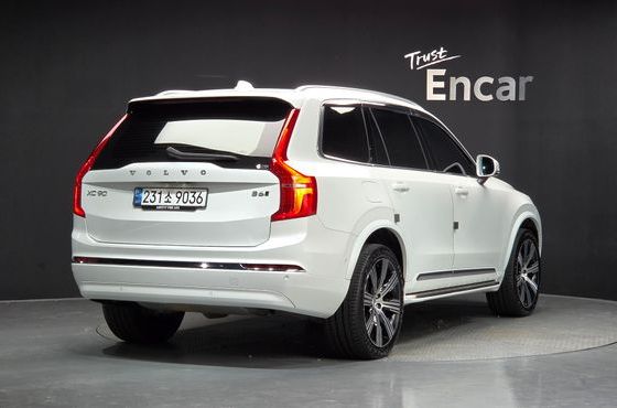 Volvo XC90 B6 Ultimate Bright — пробег 70 758 км — фото 2 из 5