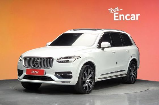 Volvo XC90 B6 Ultimate Bright — пробег 70 758 км — фото 1 из 5