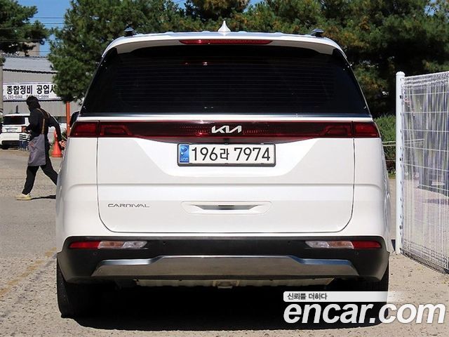 Kia Carnival Gasoline 7-Seater Noblesse — пробег 53 000 км — фото 4 из 5