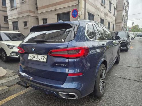 BMW X5 xDrive 30d M Sport — пробег 92 037 км — фото 2 из 5