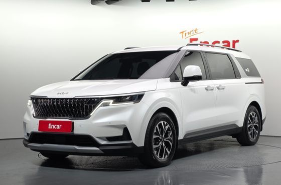 Kia Carnival Gasoline 11-Seater Prestige — пробег 35 342 км — фото 1 из 5