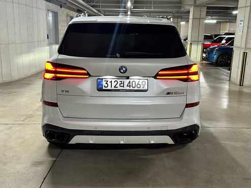 BMW X5 M60i — пробег 4 560 км — фото 4 из 5