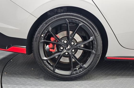 Hyundai AVANTE 2.0 N — пробег 5 190 км — фото 5 из 5