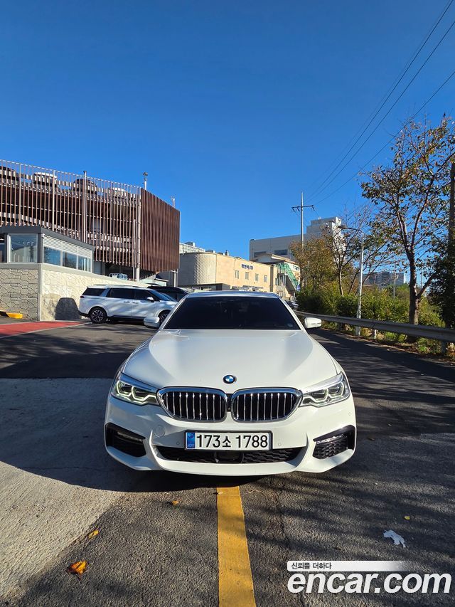 BMW 5-Series 530i xDrive M Sport Package Plus — пробег 87 367 км — фото 2 из 5