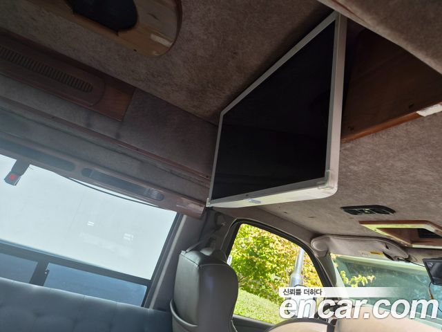 Chevrolet Chevy Van 9-Seater — пробег 144 000 км — фото 4 из 5