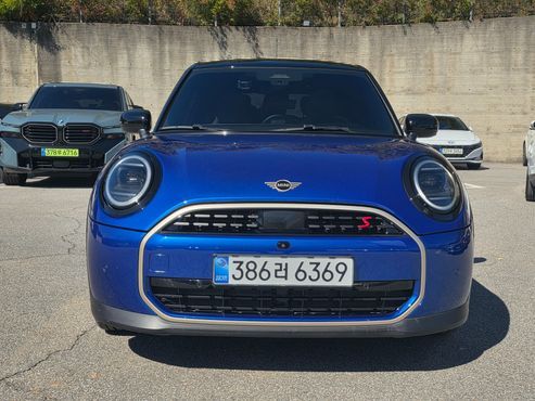 Mini Cooper 5 Door Favoured — пробег 4 026 км — фото 3 из 5