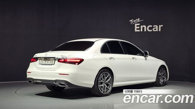 Mercedes-Benz E-Class E220d 4MATIC AMG Line — пробег 41 259 км — фото 2 из 5
