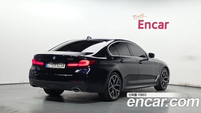 BMW 5-Series 530i M Sport Package — пробег 58 485 км — фото 2 из 5