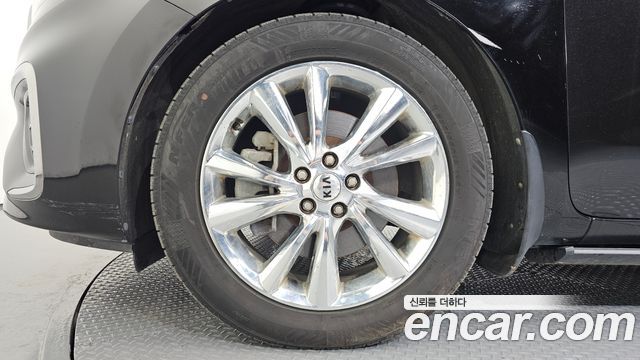 Kia Carnival 9-Seater Noblesse Special — пробег 152 653 км — фото 5 из 5