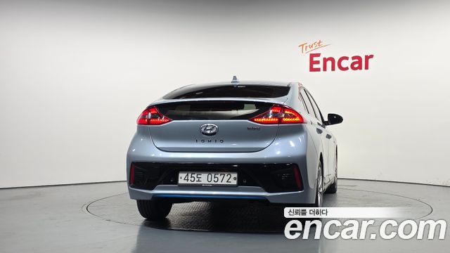 Hyundai Ioniq Q — пробег 244 998 км — фото 4 из 5