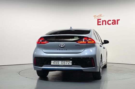 Hyundai Ioniq Q — пробег 244 998 км — фото 4 из 5