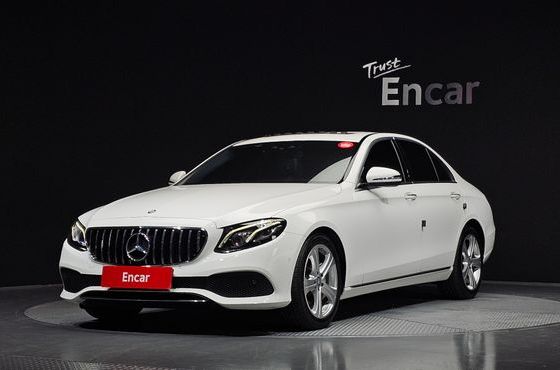 Mercedes-Benz E-Class E220d Avantgarde — пробег 102 498 км — фото 1 из 5