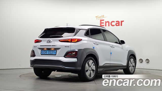 Hyundai Kona Premium — пробег 178 694 км — фото 2 из 5