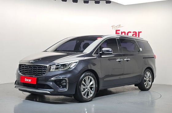 Kia Carnival Gasoline 9-Seater Noblesse Special — пробег 50 047 км — фото 1 из 5