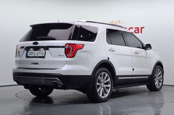 Ford Explorer 2.3 Limited 4WD 5th — пробег 126 000 км — фото 2 из 5