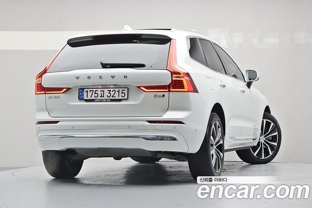 Volvo XC60 B6 Ultra Bright — пробег 41 514 км — фото 2 из 5