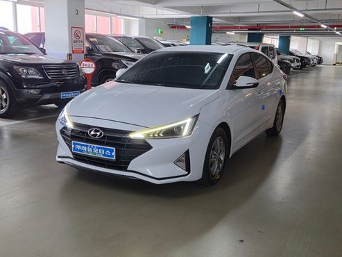 Hyundai AVANTE 1.6 Style — пробег 128 000 км — фото 1 из 5