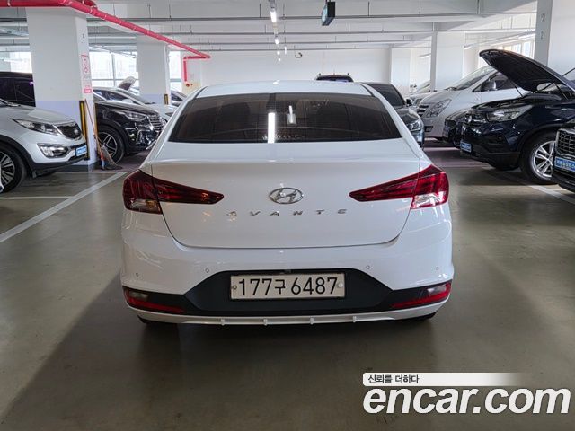 Hyundai AVANTE из Кореи Encar