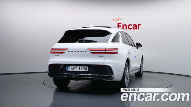 Genesis GV70 из Кореи Encar