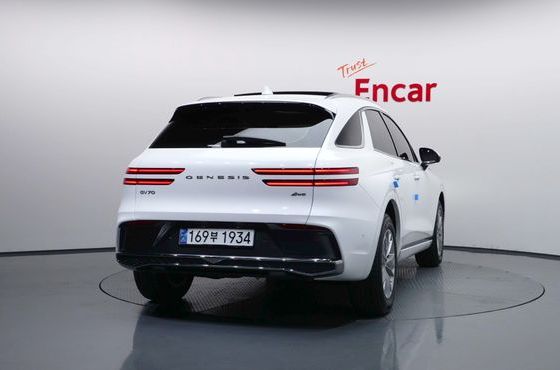 Genesis GV70 2.5T Gasoline AWD — пробег 12 130 км — фото 4 из 5