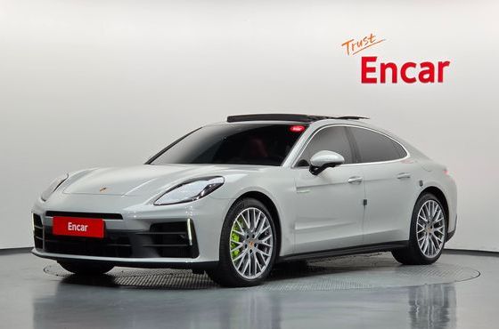 Porsche Panamera 2.9 AWD E-Hybrid — пробег 5 625 км — фото 1 из 5