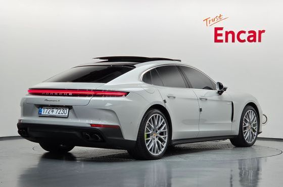 Porsche Panamera 2.9 AWD E-Hybrid — пробег 5 625 км — фото 2 из 5
