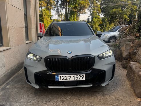 BMW X5 xDrive 40d M Sport Online Exclusive Editon — пробег 6 200 км — фото 3 из 5