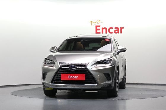 Lexus NX Supreme — пробег 78 061 км — фото 3 из 5
