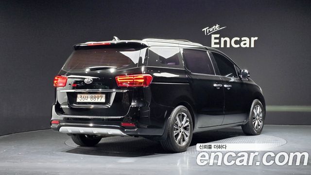 Kia Carnival Gasoline 9-Seater Noblesse Special — пробег 190 458 км — фото 2 из 5