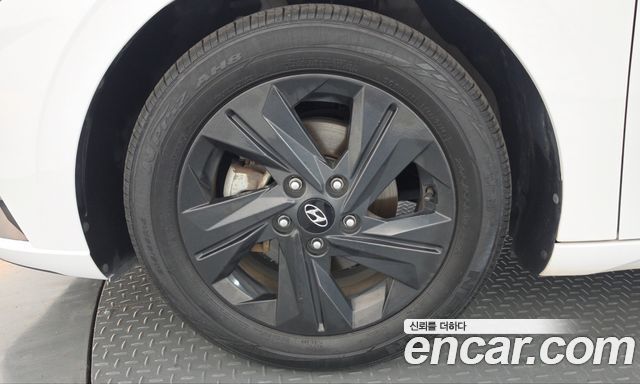 Hyundai AVANTE Modern — пробег 95 409 км — фото 5 из 5