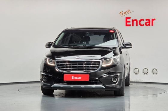 Kia Carnival 9-seater Luxury — пробег 217 832 км — фото 3 из 5